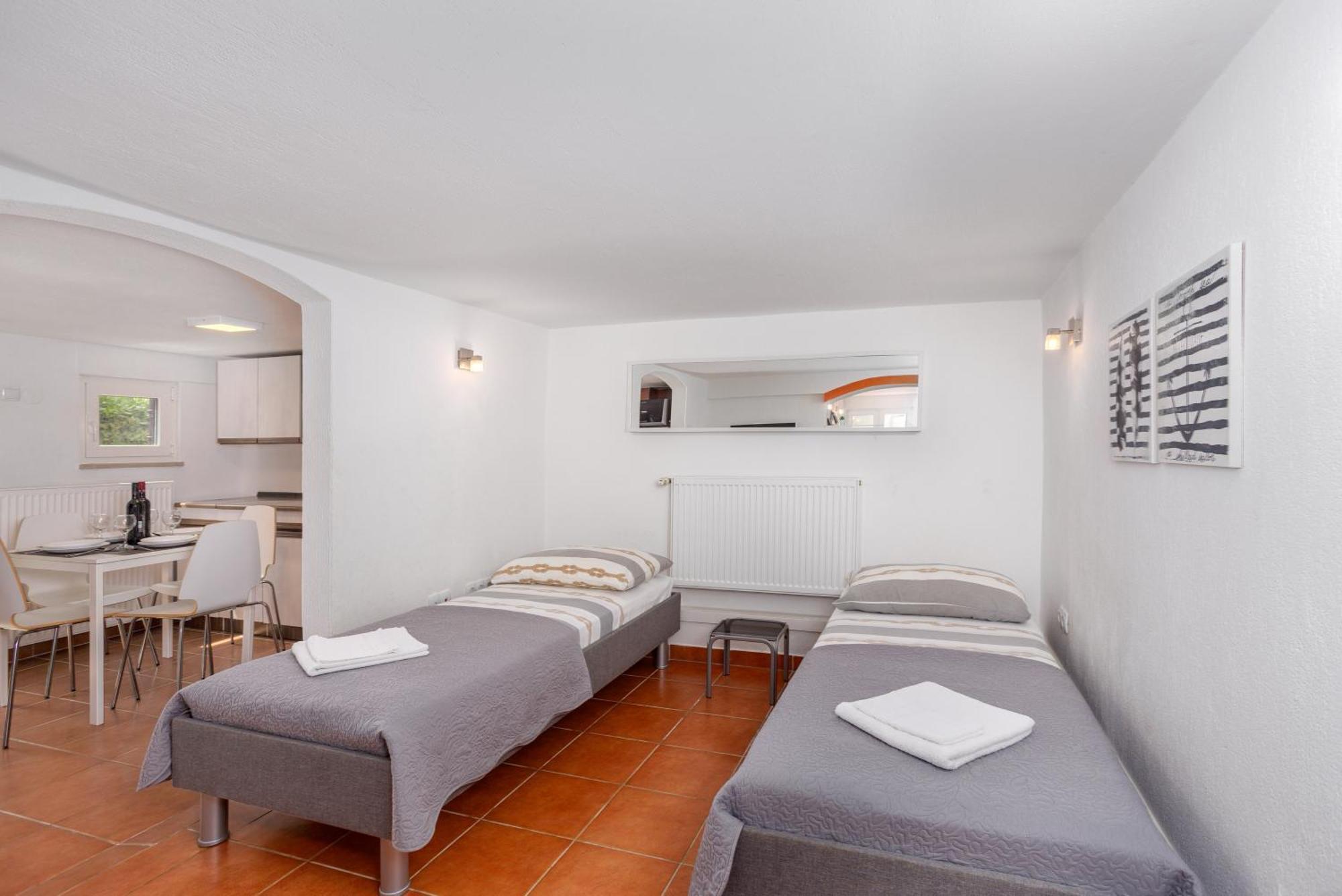 Apartments Villa Temer Pinezići 外观 照片